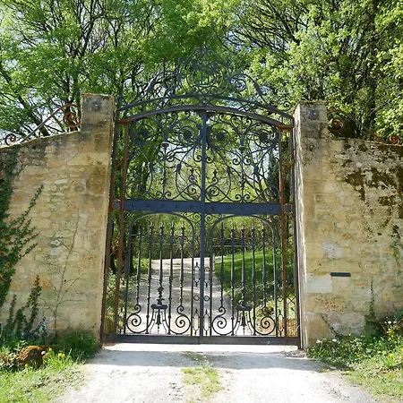 Les Maisons Du Cheylard-lascaux 펜션 *